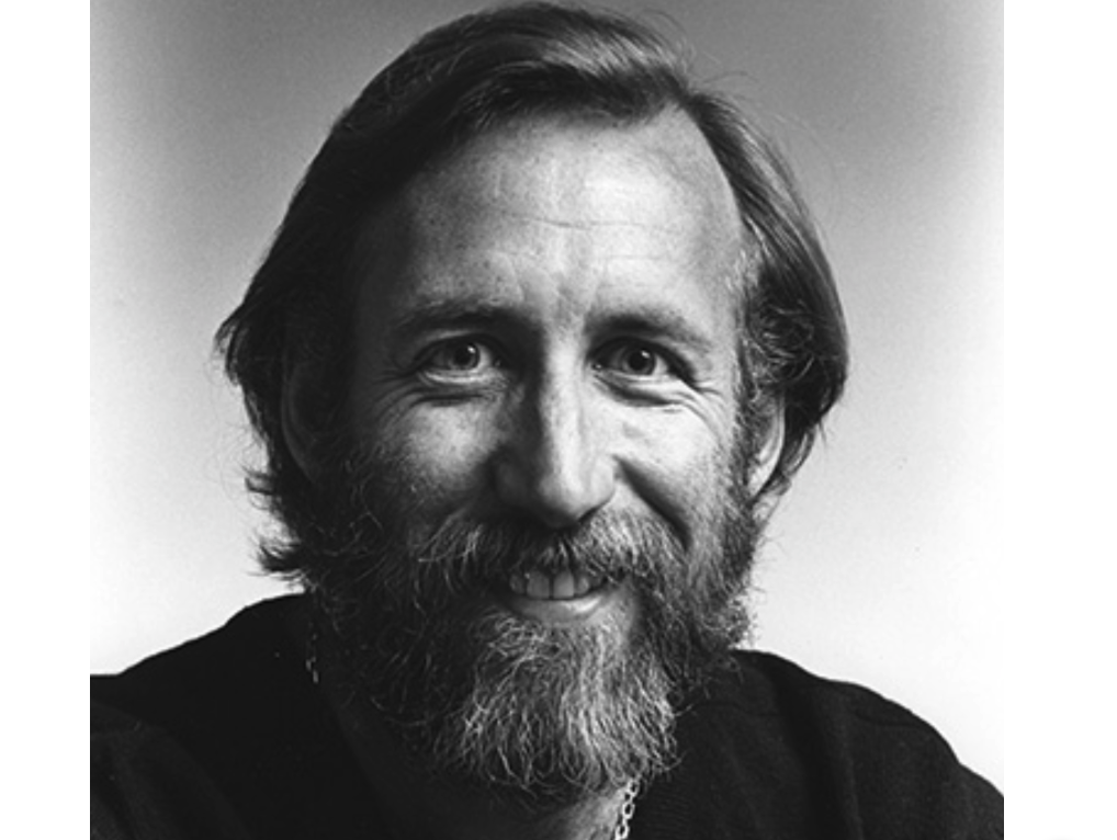 Black and white picture of Lee Clow. 